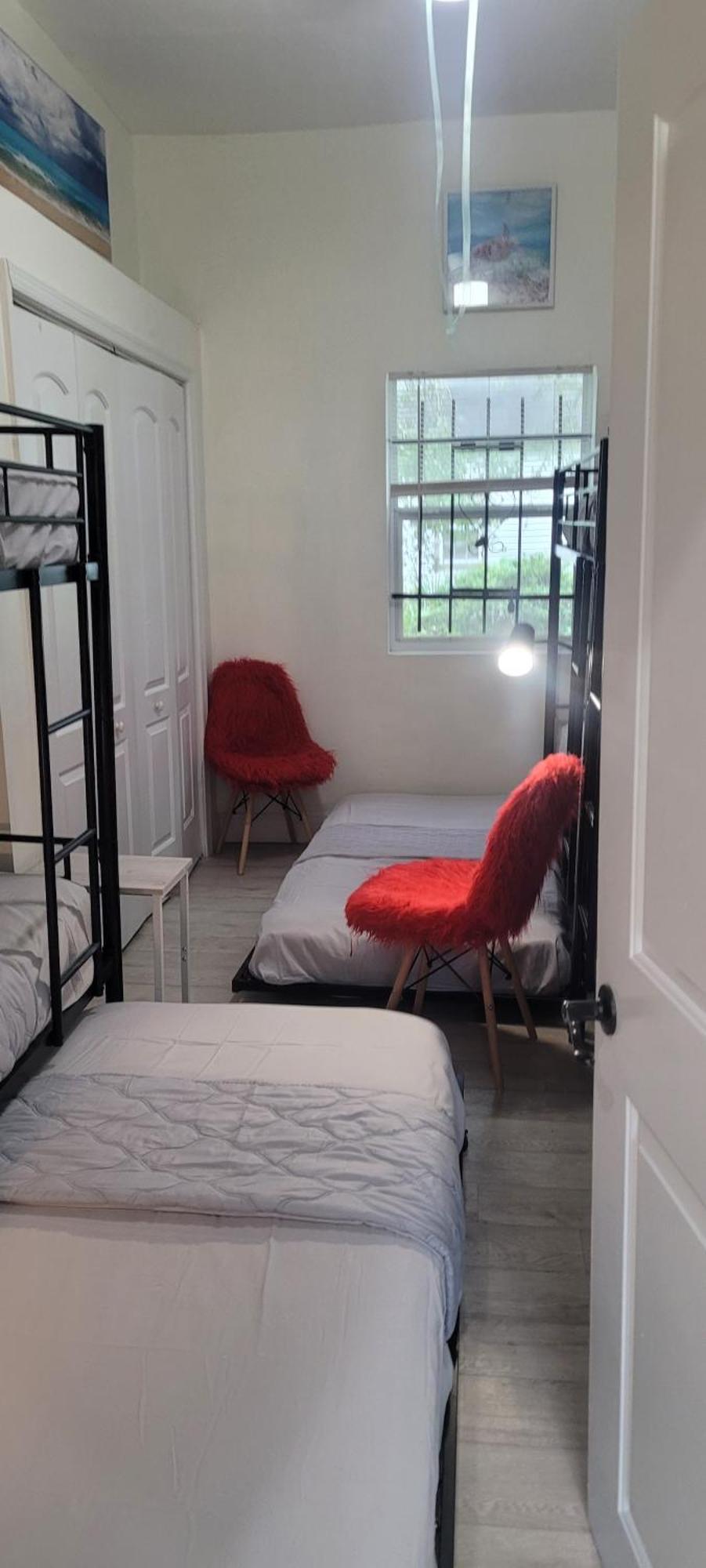 Large, Central, Lovely & Cozy 4Bed/2Bath - House By Everbank Stadium Jacksonville Bagian luar foto