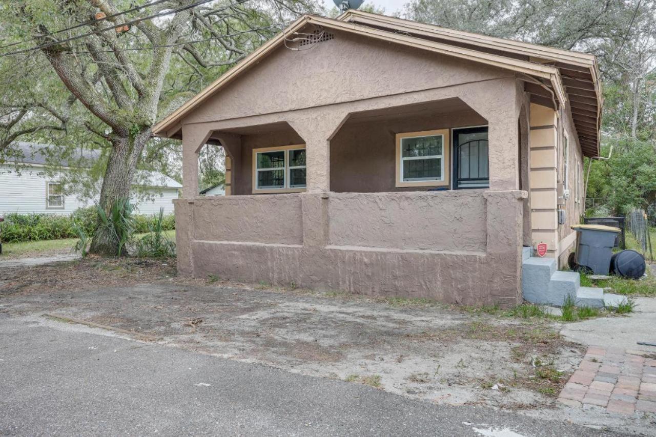 Large, Central, Lovely & Cozy 4Bed/2Bath - House By Everbank Stadium Jacksonville Bagian luar foto